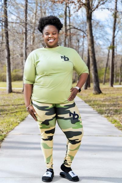 OLIVE GREEN T-SHIRT & CAMO LEGGIN SET